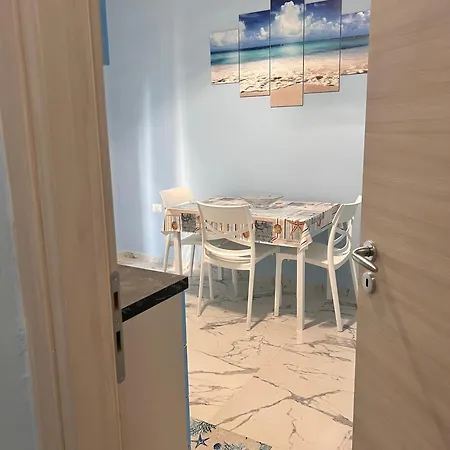 Restyling Center Apartment Tropea